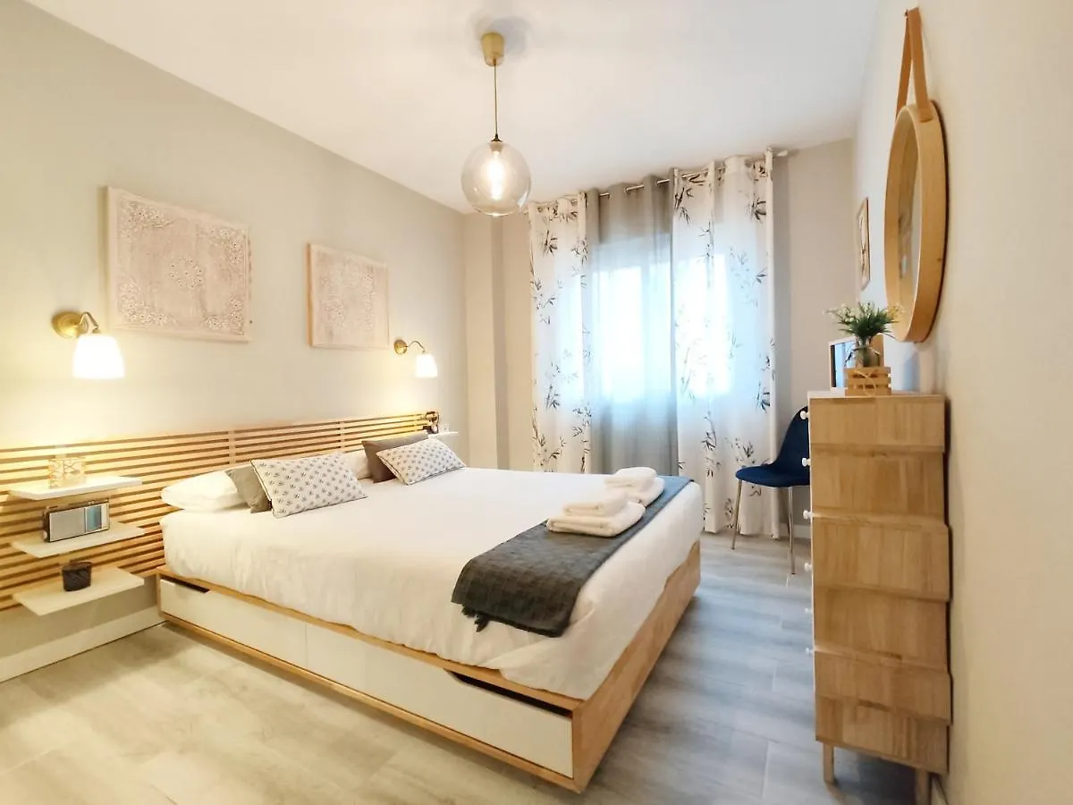 Apartamento ViNTAGE Loft 15 Minutes From Málaga Costa Del Sol Airport Alhaurín de la Torre