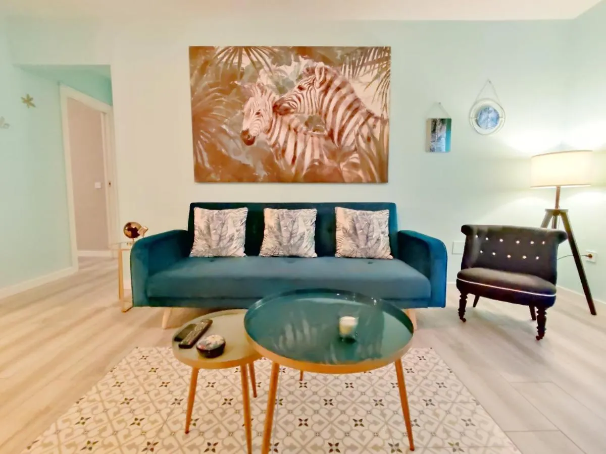 Apartamento ViNTAGE Loft 15 Minutes From Málaga Costa Del Sol Airport Alhaurín de la Torre