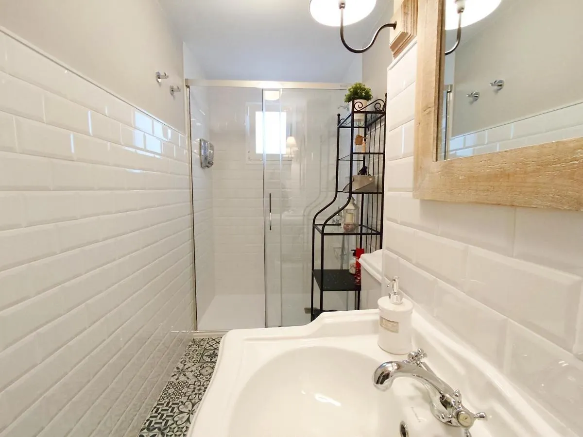 Apartamento ViNTAGE Loft 15 Minutes From Málaga Costa Del Sol Airport Alhaurín de la Torre